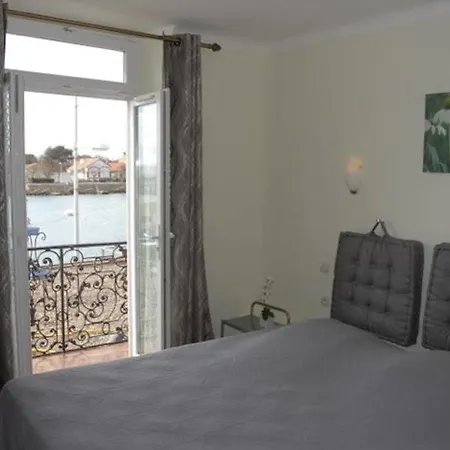 Ξενοδοχείο Mon P'tit 2*